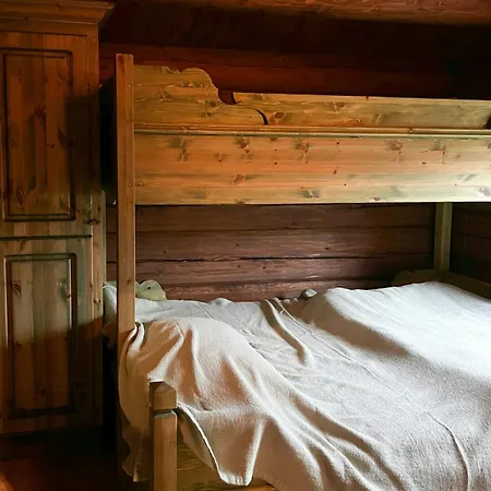 Log With Views Over Turufjell * Flå