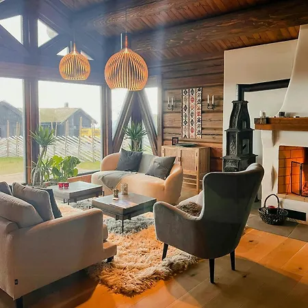 Vakantiehuis Log With Views Over Turufjell